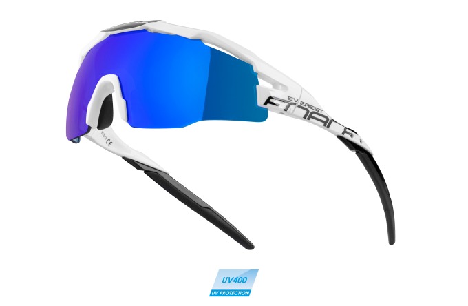 Bílo-černé cyklistické brýle s modrými zrcadlovými sklíčky, pevná a pružná grilamidová obroučka, polykarbonátová skla s UV 400 ochranou a kategorií filtru 3, nastavitelný nosník, hmotnost 33 g