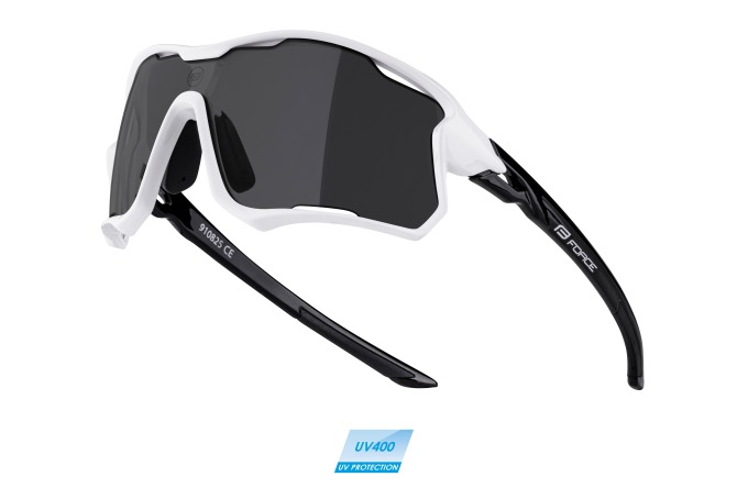 Bílo-černé cyklistické brýle s černými skly, vyrobené z pevného a pružného grilamidu (TR90) s polykarbonátovými sklami, UV 400, filtr 3, propustnost 11%, dodávané s černým vakem z mikrovlákna, balené v papírové krabičce, váží 31g