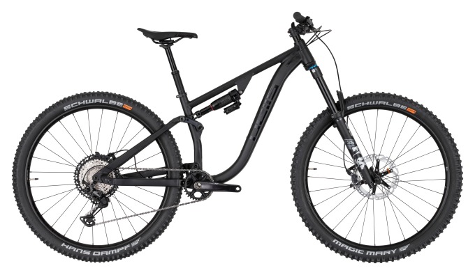 Celoodpružený all mountain trailbike s moderní geometrií, odolným rámem a prvotřídním odpružením pro náročné terény a enduro závody