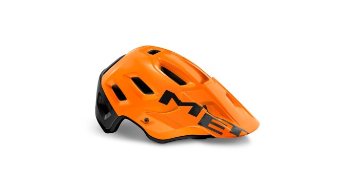All-Mountain / Enduro helma s MIPS technologií a nastavitelným krycím štítkem pro maximální ochranu a pohodlí