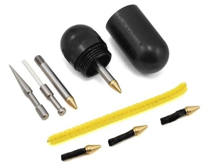 Opravná sada Dynaplug Micro Pro Kit - černá: Aluminiová kapsle s náhradními knoty a mosazným hrotem, skvělý pomocník v boji s defekty